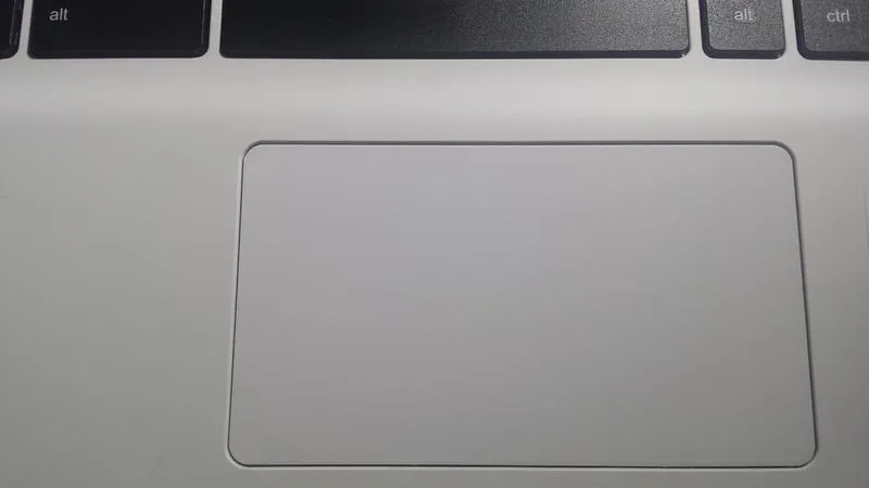 Jak skutecznie poradzić sobie z problemami z touchpadem w laptopie?