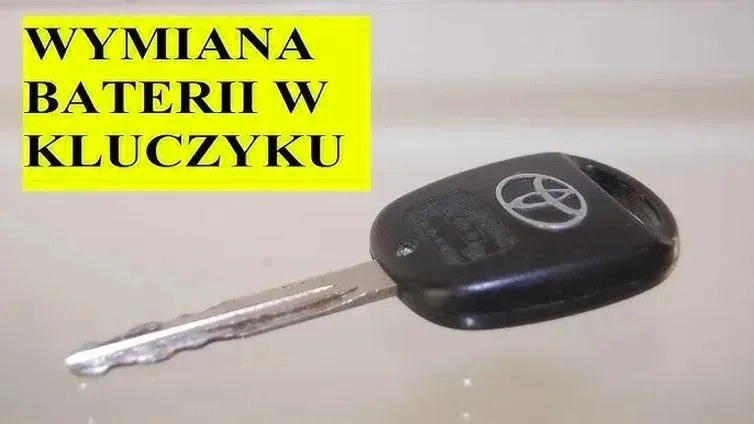 Wymiana baterii w kluczyku Toyota Yaris – łatwy przewodnik krok po kroku